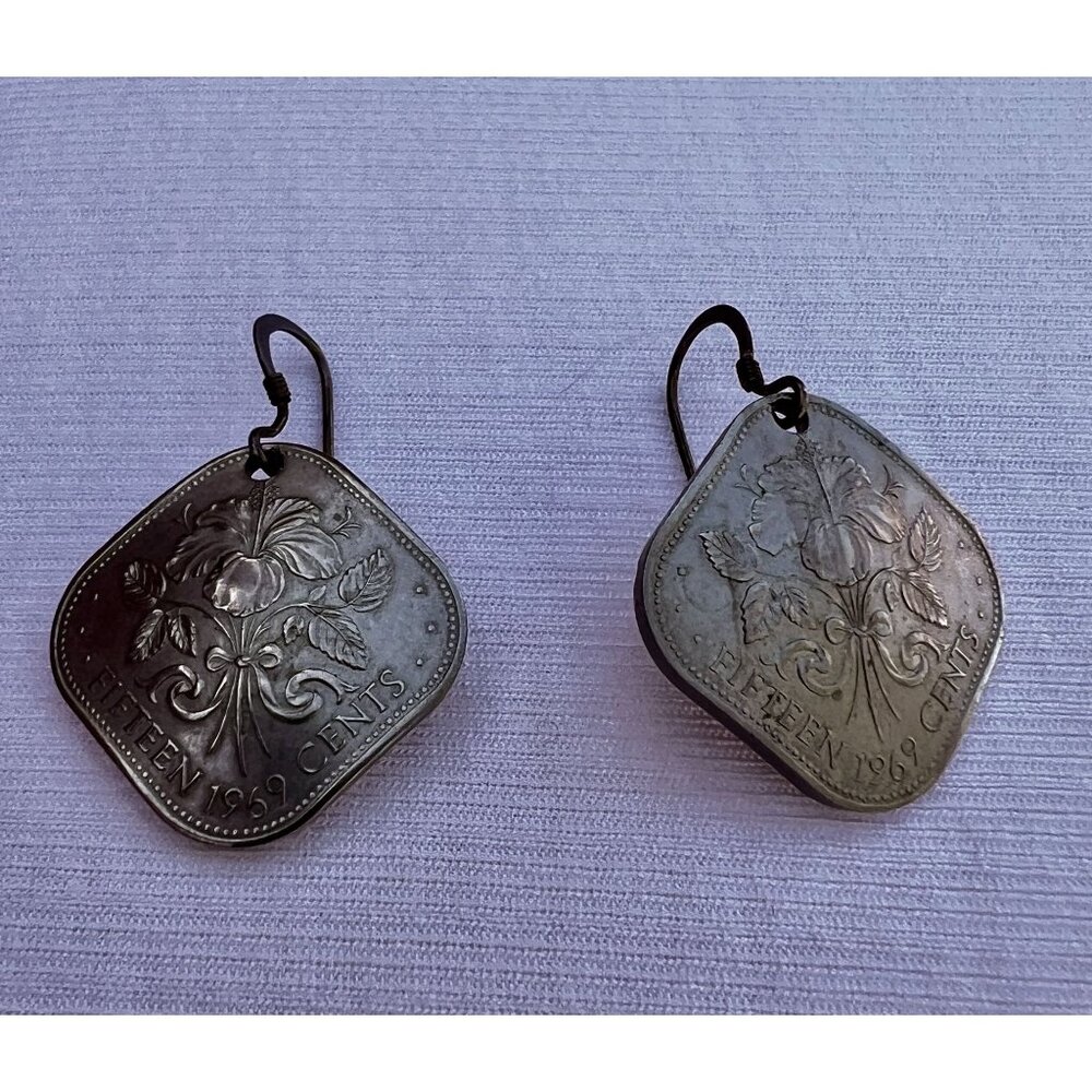 Bahamas Coin Earrings Elizabeth 11 Vintage 1969 Fifteen Cents Square Dangle - Picture 7 of 10
